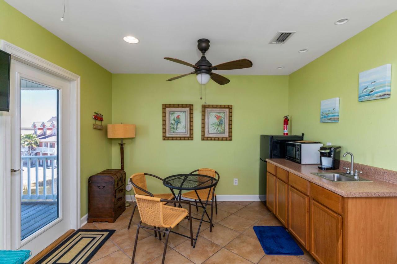 Pelican Pass By Albvr - Great Home On Little Lagoon And Just Steps To The Beach Gulf Shores Bagian luar foto